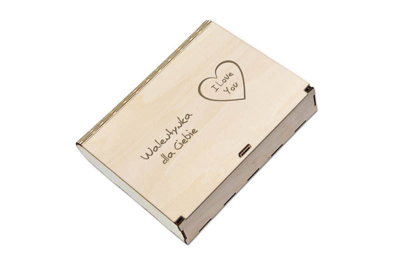 Walentynkowe pudełko prezentowe z własną dedykacją